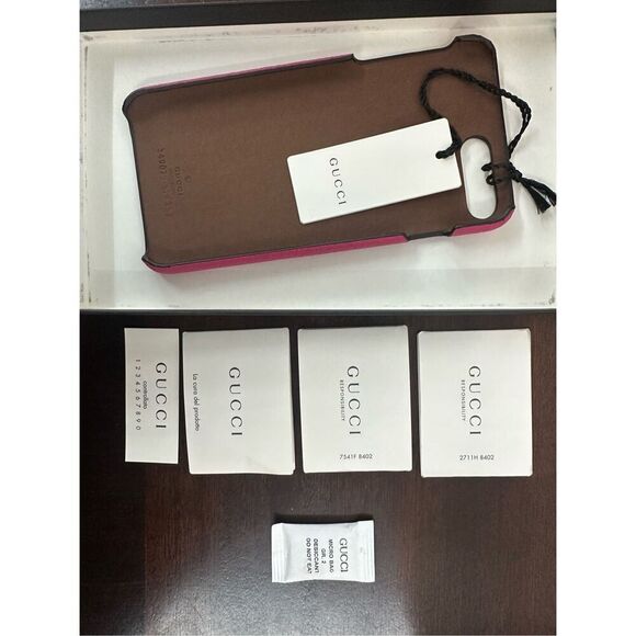 Authentic Gucci Leather Logo Phone Case w/ Tags IPhone 8 Plus Phone Case - Picture 9 of 9